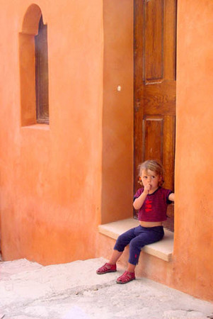 Doorway in Roussillon, FR